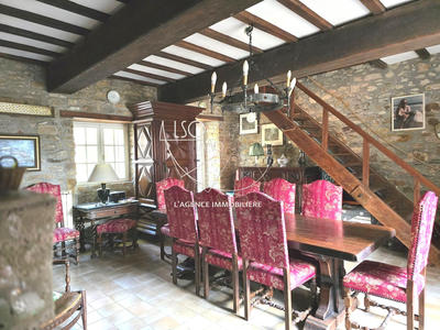 Maison ancienne - 296 m² - 8 pièces