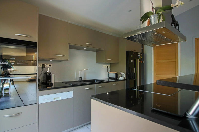 Maison - 143 m² - 5 pièces