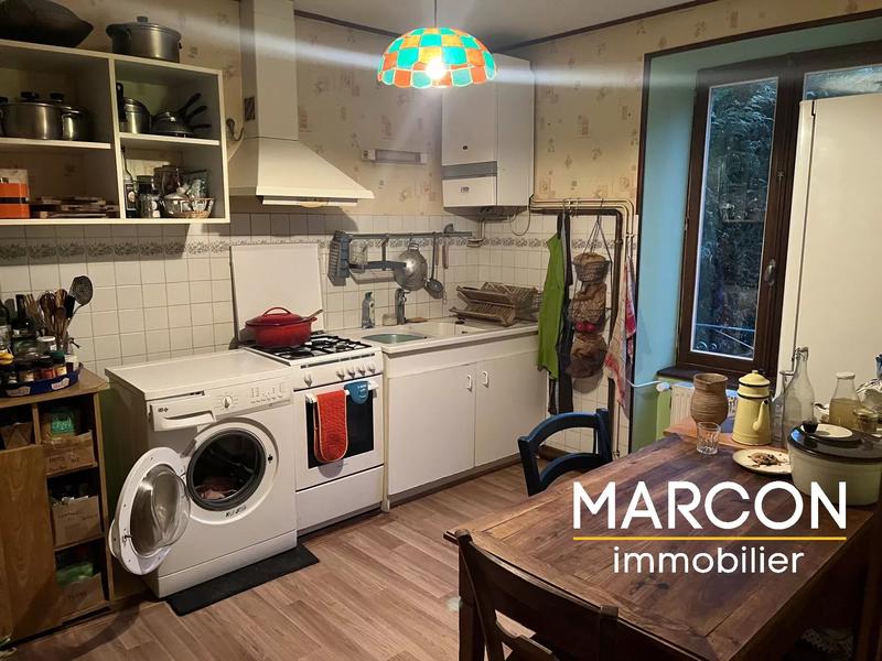 Maison - 210 m² - 10 pièces