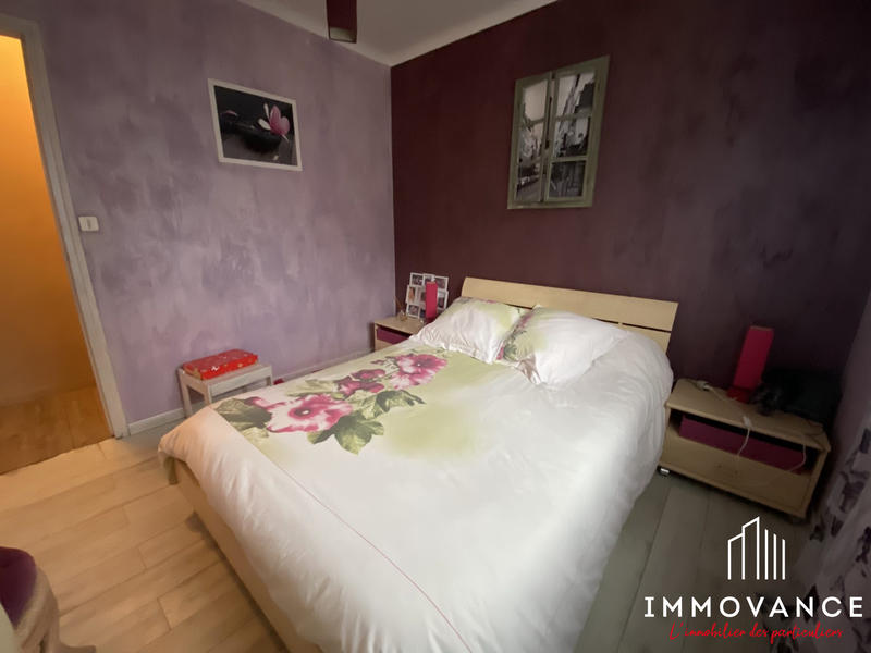 Maison - 230 m² - 7 pièces