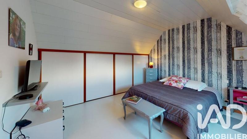 Maison - 183 m² - 11 pièces