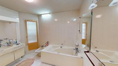 Maison - 167 m² - 5 pièces