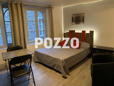 Immeuble - 150 m² - 8 pièces