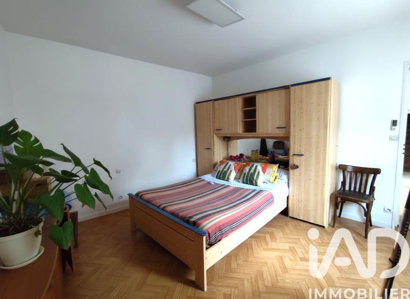 Maison - 220 m² - 9 pièces