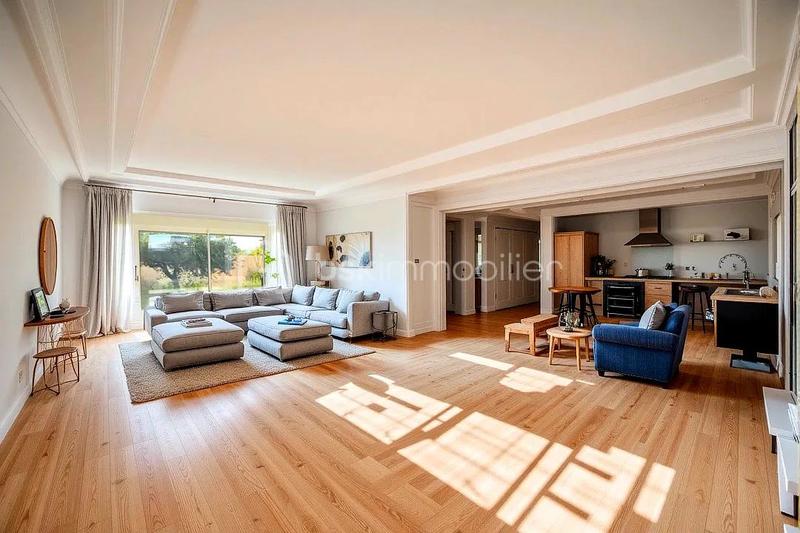 Maison traditionnelle - 130 m² - 4 pièces