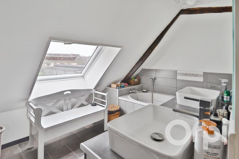 Maison - 147 m² - 6 pièces