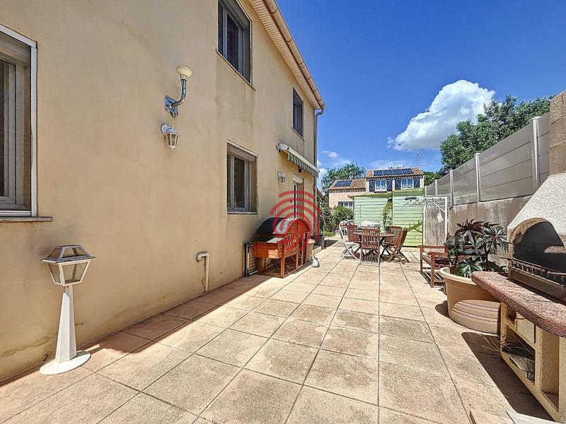 Maison - 179 m² - 7 pièces