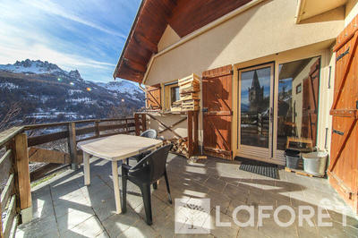 Maison - 96 m² - 3 pièces