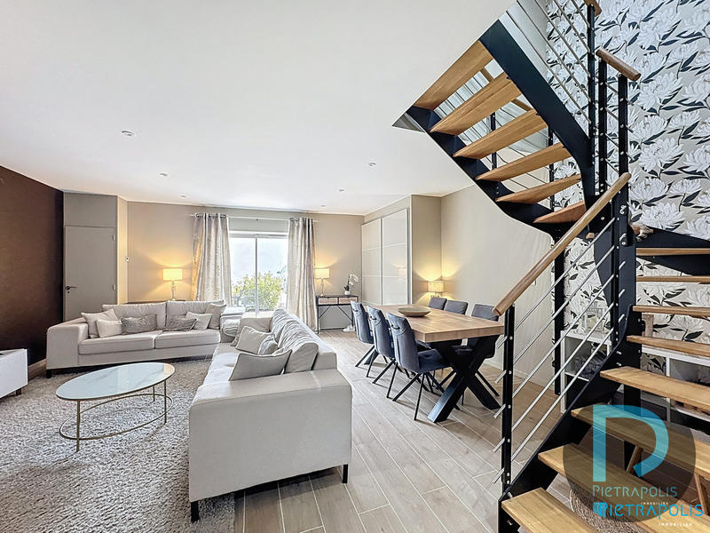 Appartement - 132 m² - 4 pièces