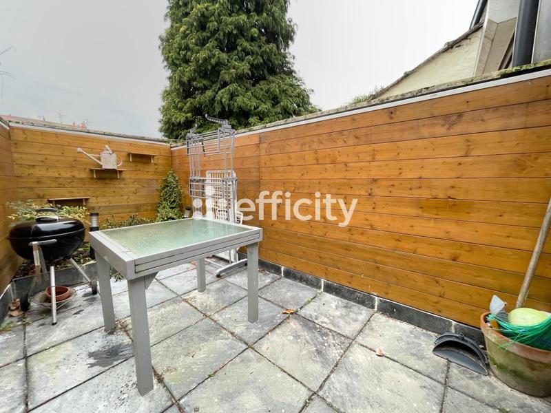 Maison - 94 m² - 5 pièces