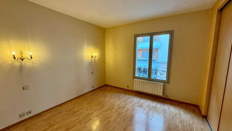 Bureau - 202 m² - 5 pièces