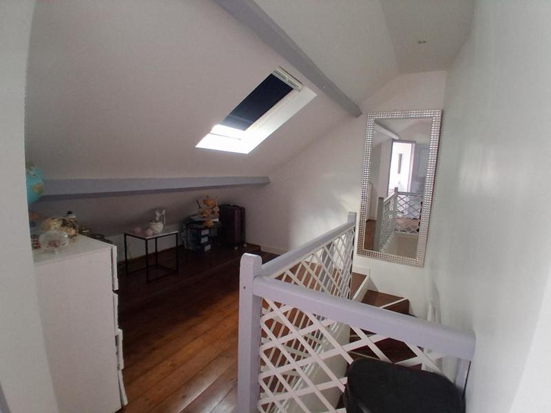 Maison - 91 m² - 6 pièces