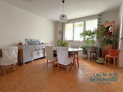 Appartement - 74 m² - 4 pièces