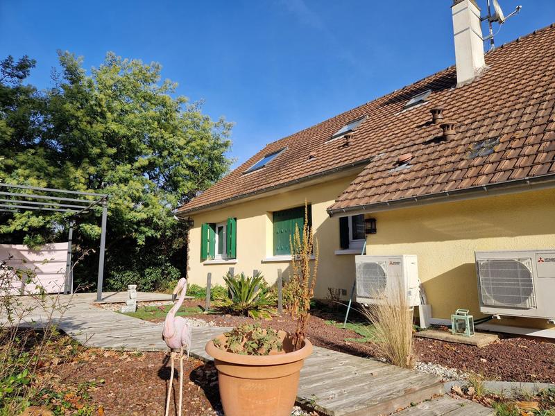 Maison - 172 m² - 8 pièces