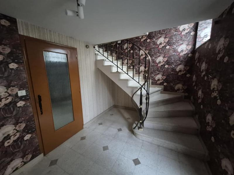 Maison - 193 m² - 10 pièces