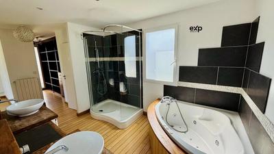 Maison de ville - 136 m² - 5 pièces