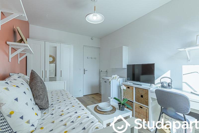 Chambre - 10 m² - 1 pièce