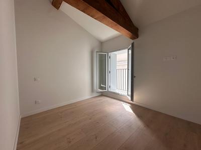 Appartement - 100 m² - 4 pièces