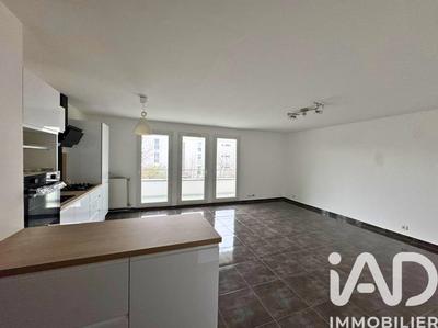Appartement - 67 m² - 4 pièces