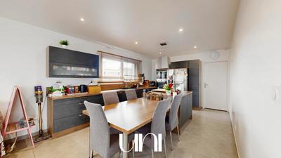 Maison - 141 m² - 5 pièces