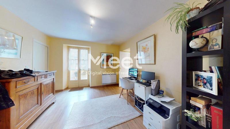 Propriété - 215 m² - 8 pièces