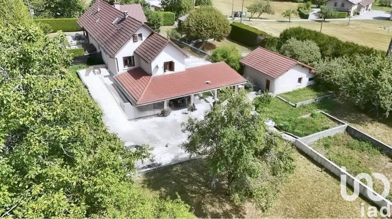 Maison - 171 m² - 8 pièces