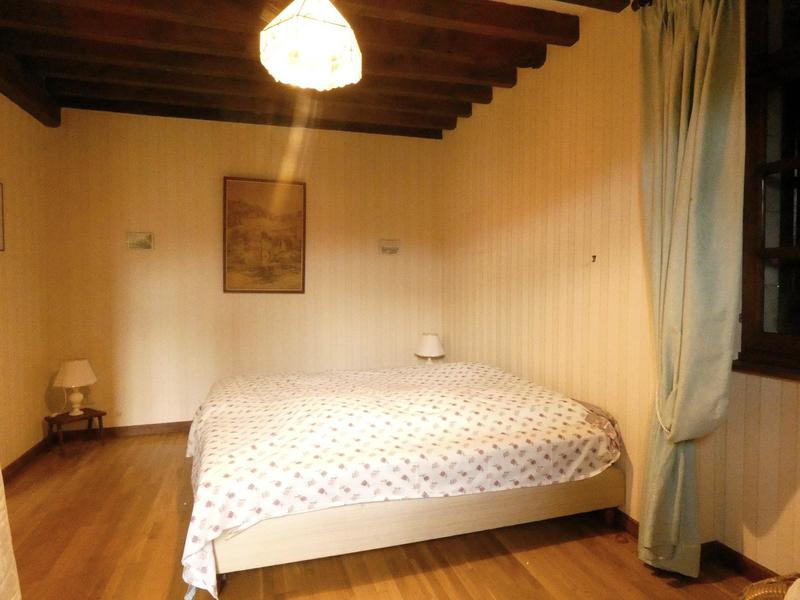 Maison traditionnelle - 197 m² - 7 pièces