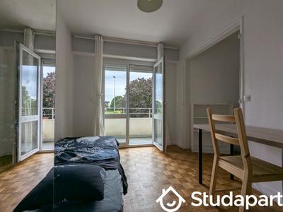 Chambre - 11 m² - 1 pièce