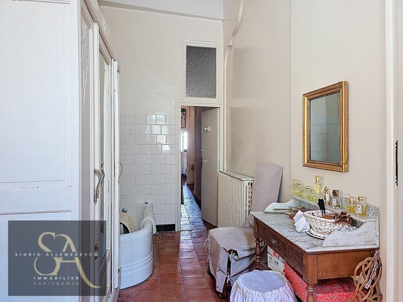 Immeuble - 1 100 m² - 15 pièces