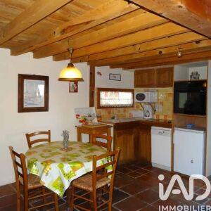 Maison - 280 m² - 11 pièces