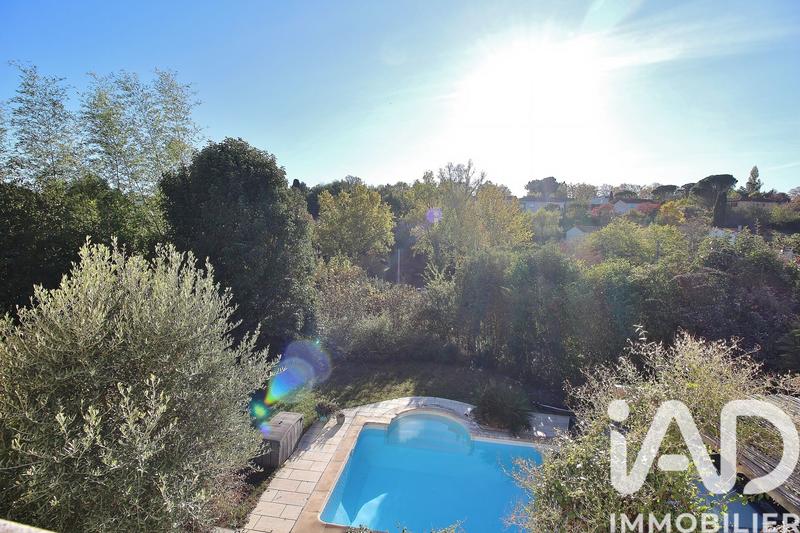 Maison - 104 m² - 5 pièces