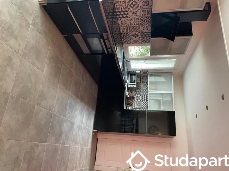 Chambre - 13 m² - 1 pièce