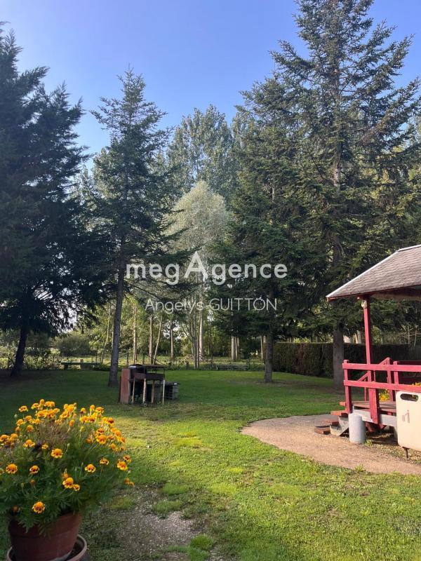 Terrain de loisirs - 1 800 m²