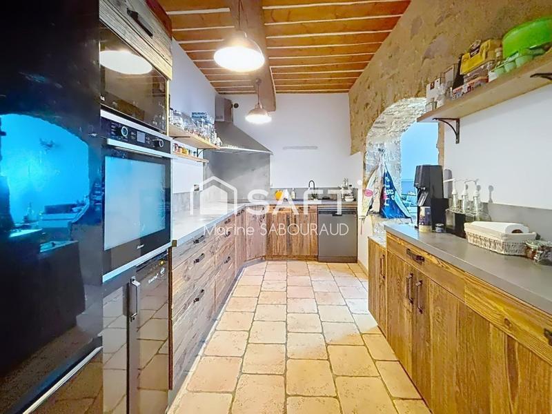 Maison - 170 m² - 5 pièces