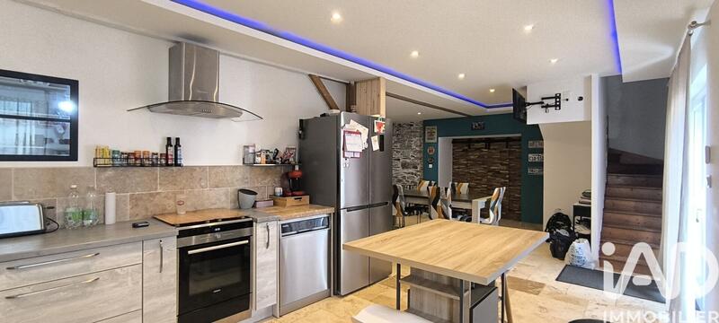 Maison de village - 200 m² - 8 pièces