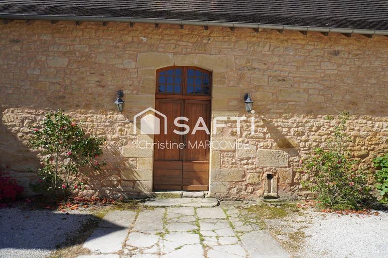 Maison - 560 m² - 17 pièces