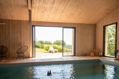 Maison - 440 m² - 12 pièces