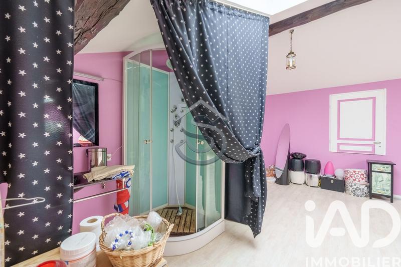 Maison - 276 m² - 7 pièces