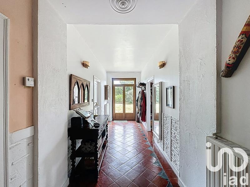 Maison - 218 m² - 8 pièces