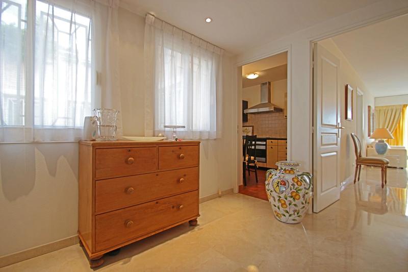 Appartement - 85 m² - 3 pièces