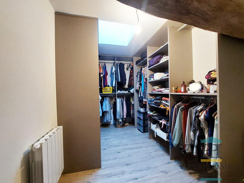 Maison ancienne - 250 m² - 7 pièces