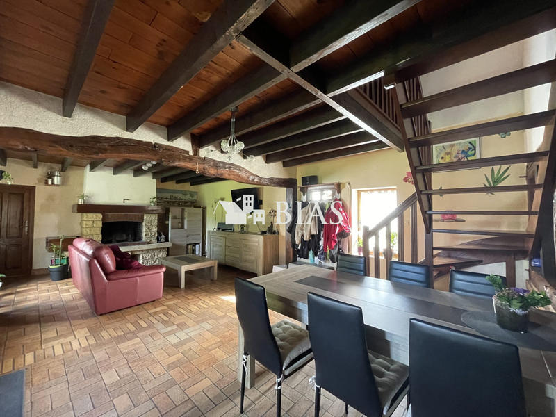 Maison - 112 m² - 4 pièces