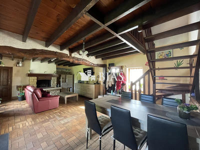 Maison - 112 m² - 4 pièces