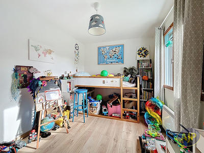 Maison - 102 m² - 5 pièces