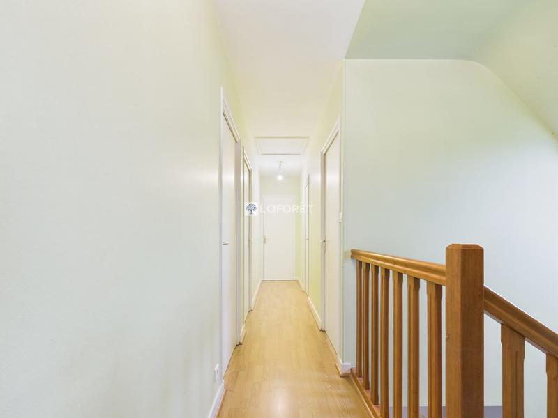 Maison - 142 m² - 6 pièces