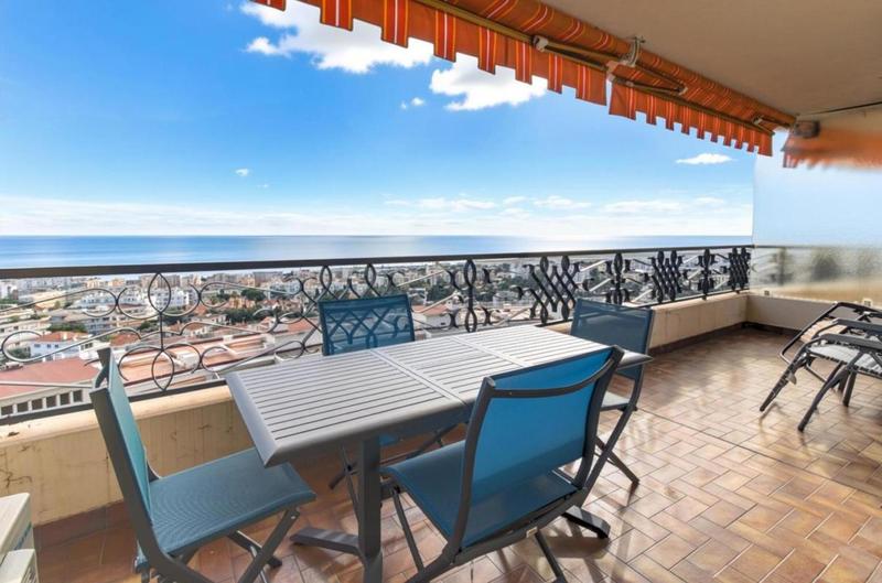 Appartement - 80 m² - 3 pièces