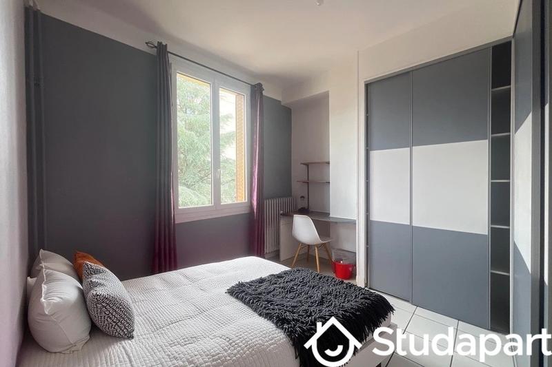 Chambre - 12 m² - 1 pièce