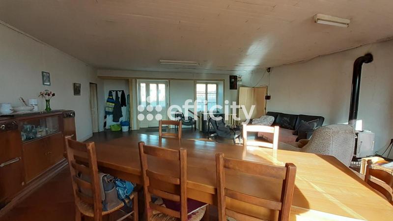 Maison - 240 m² - 10 pièces