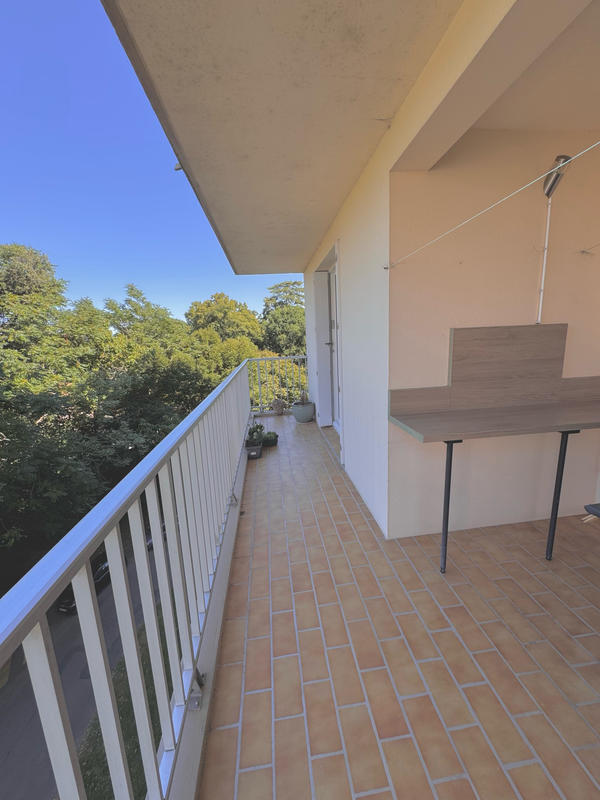 Appartement - 98 m² - 5 pièces