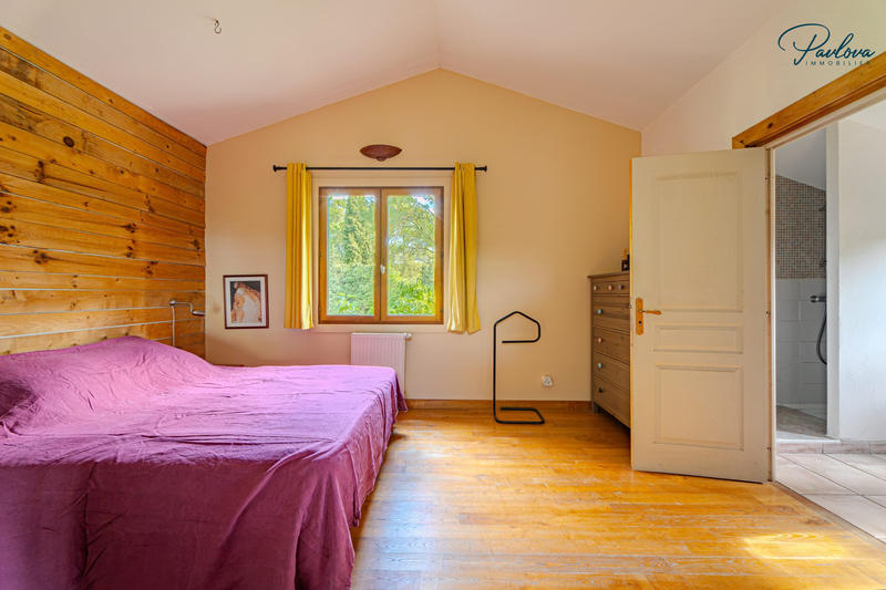 Maison - 171 m² - 7 pièces